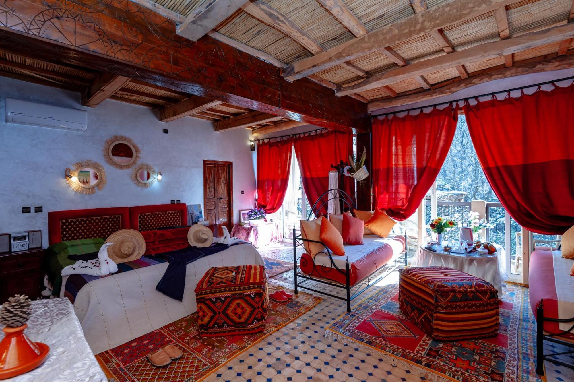 Dar فندق مبيت وإفطار 3*